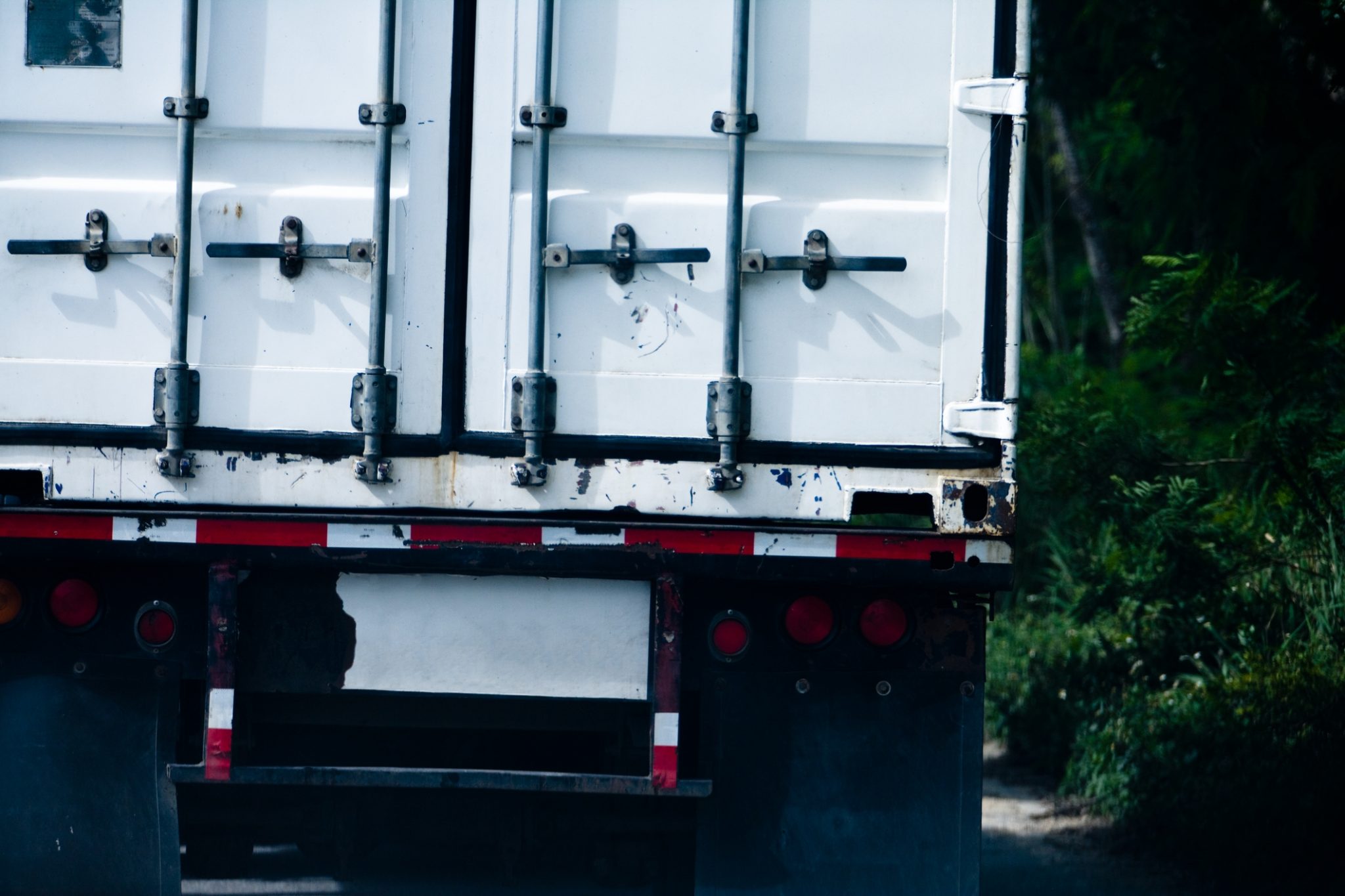 The Dangers of Overloaded or Improperly Loaded Trucks