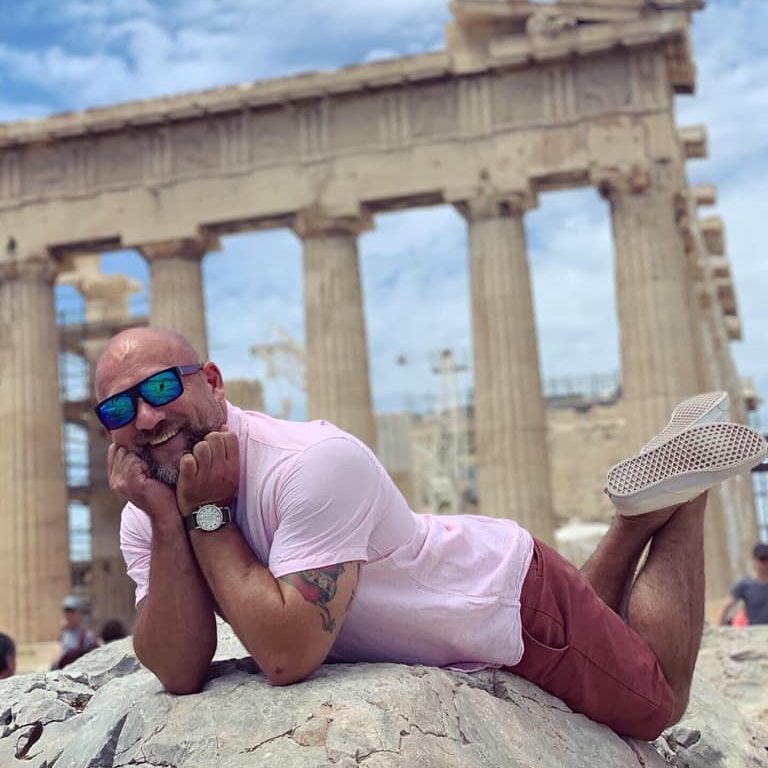 Give Us Your Best “Arman Pose” for a Chance to Win $500 for Charity
